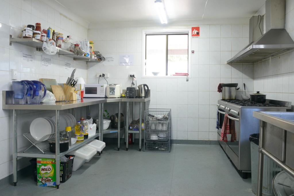 Gonow Family Backpackers Hostel Brisbane Exterior photo